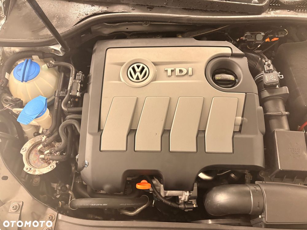 Volkswagen Golf 1.6 TDI Trendline - 16