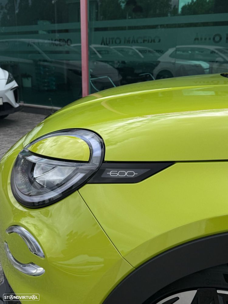 Abarth 600e 54 kWh Turismo - 6