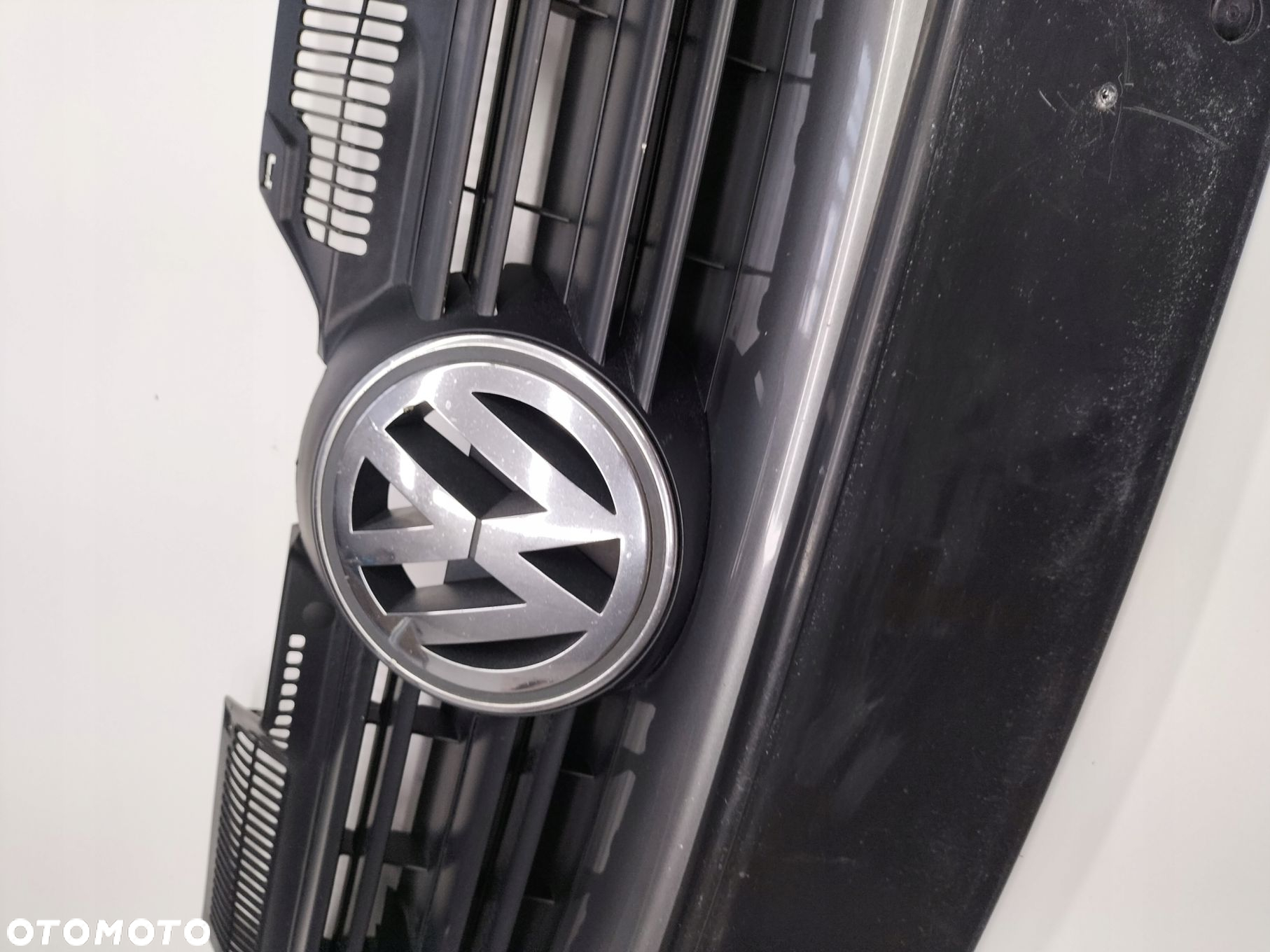 GRILL ATRAPA VOLKSWAGEN GOLF V 1K5853651 - 3
