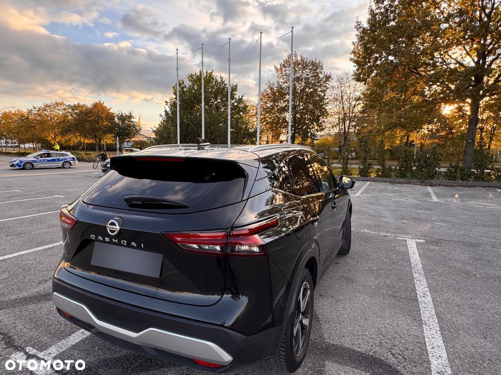 Nissan Qashqai 1.3 DIG-T N-CONNECTA - 24