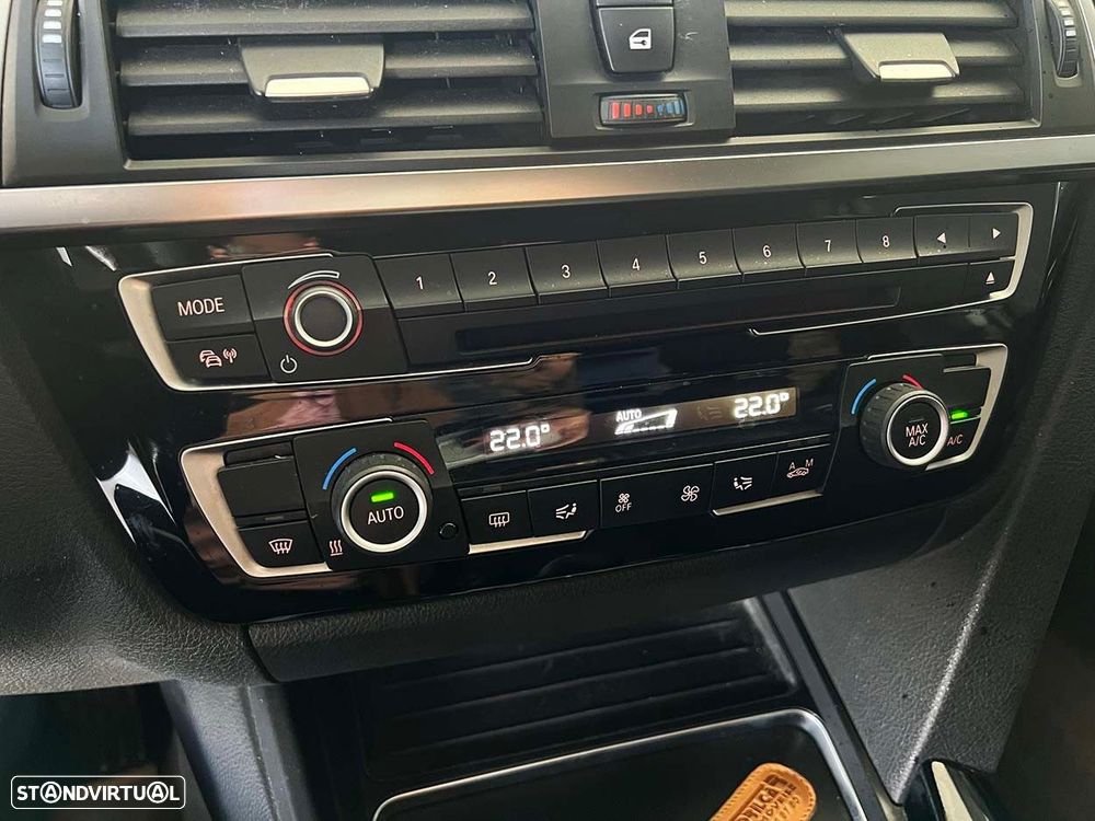BMW 330 e iPerformance - 14