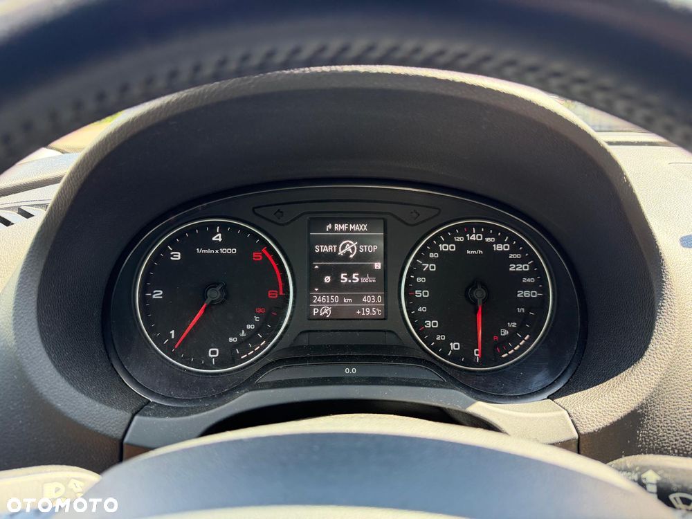 Audi A3 3-drzwiowe 1.6 TDI DPF Ambition S tronic - 10