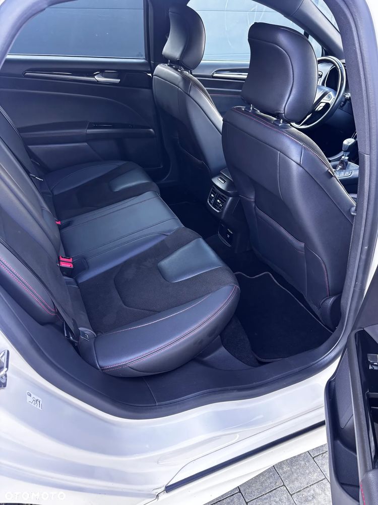 Ford Mondeo 2.0 EcoBlue ST-Line X - 15