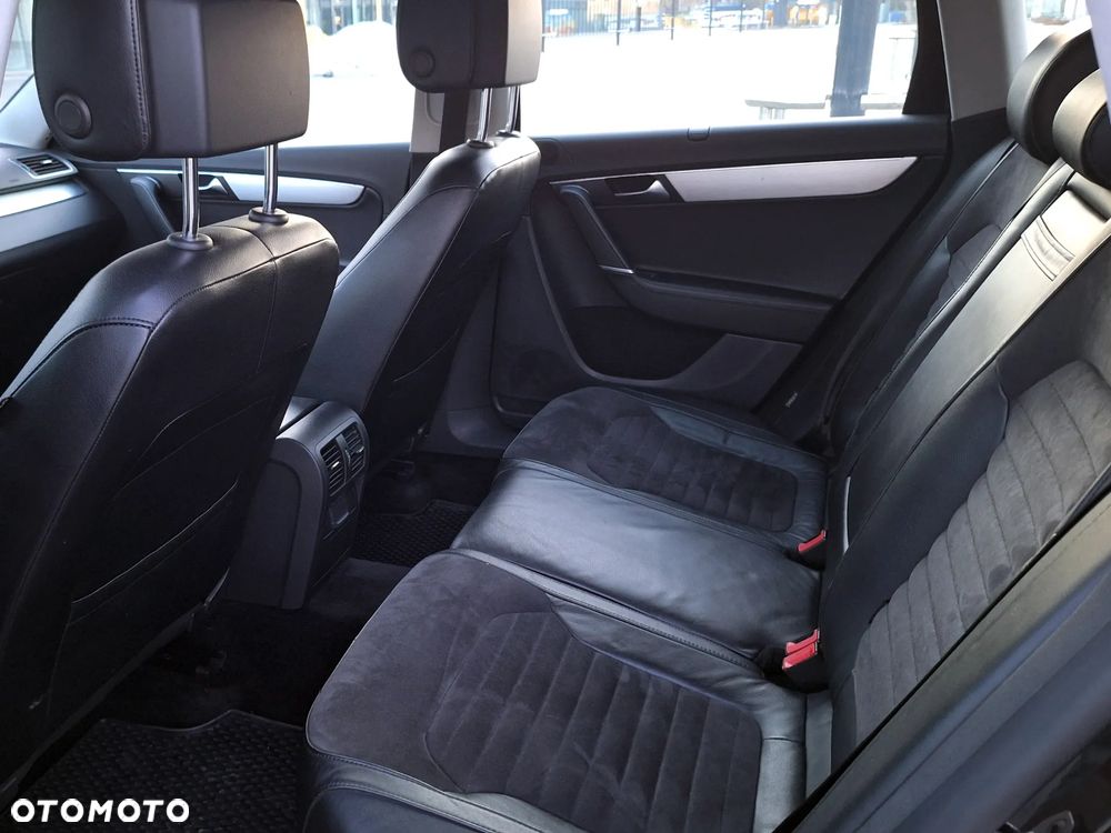Volkswagen Passat 2.0 TDI Highline DSG - 13