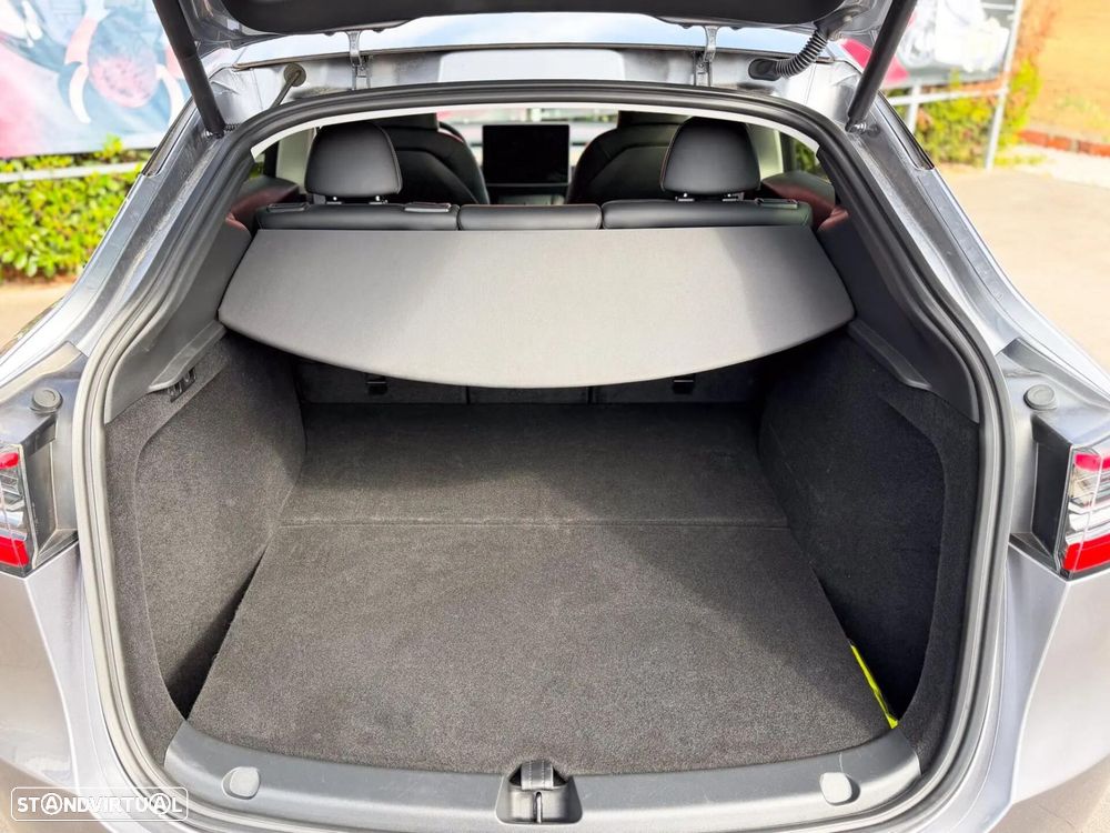 Tesla Model Y Performance Tração Integral - 14