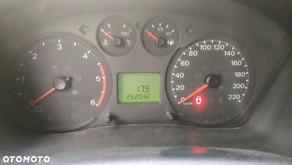 Ford Transit - 13