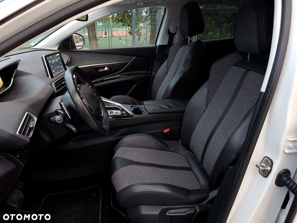 Peugeot 3008 THP 165 EAT6 Stop & Start Allure - 24