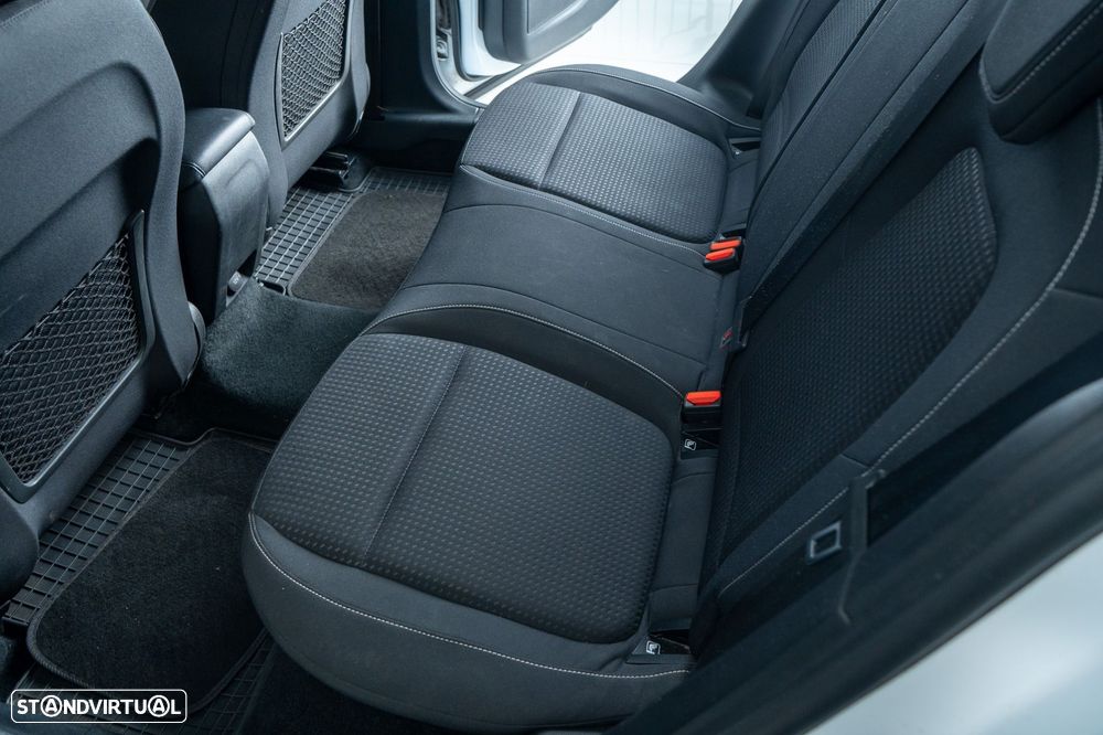 Ford Focus SW 1.5 TDCi EcoBlue Business - 9