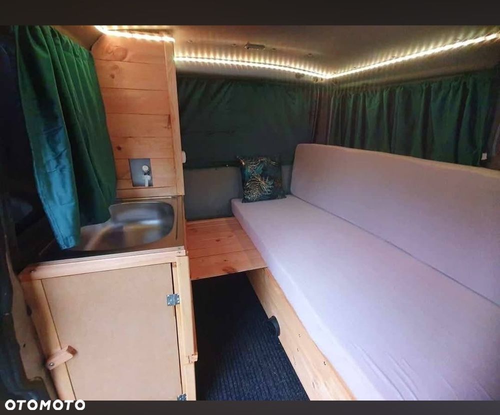 Volkswagen Transporter - 6