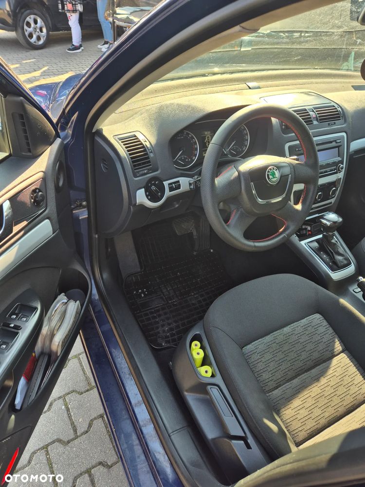 Skoda Octavia 1.6 TDI Elegance DSG - 6