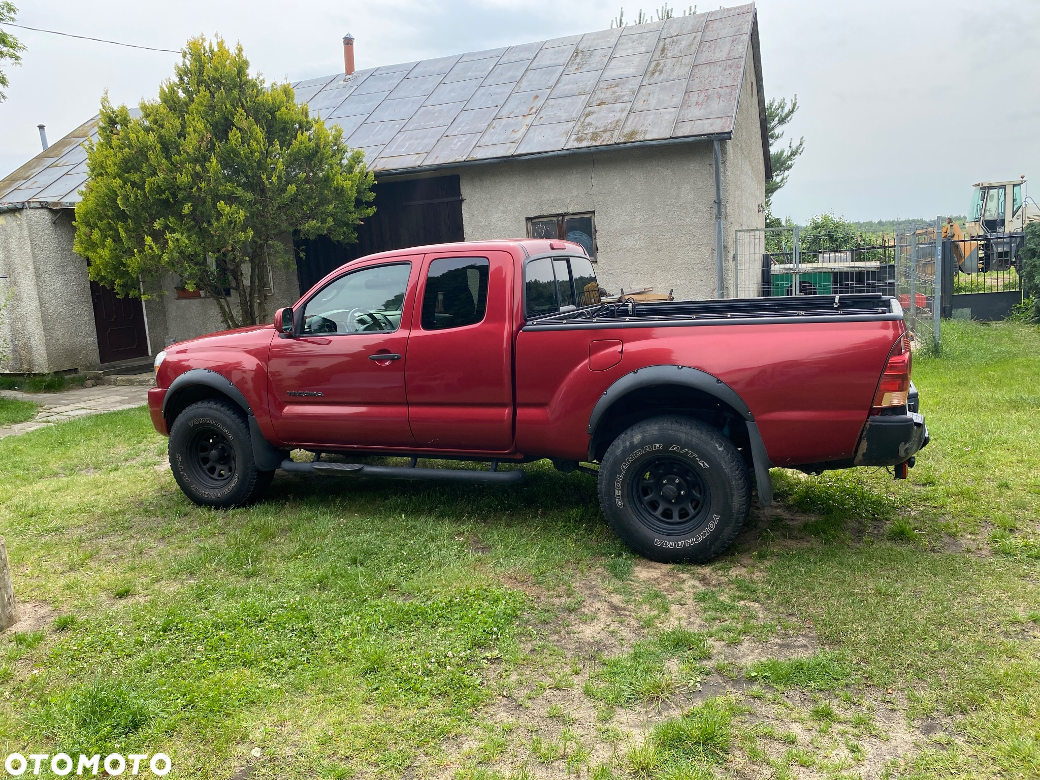 Toyota Tacoma - 4