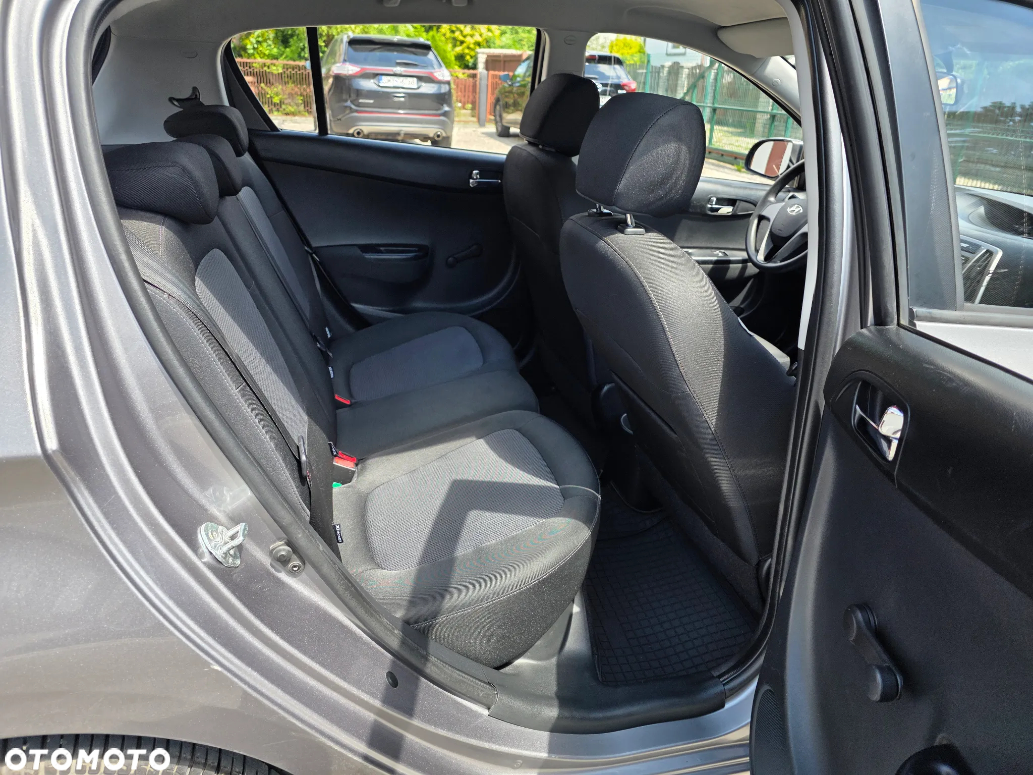 Hyundai i20 1.25 Comfort - 10