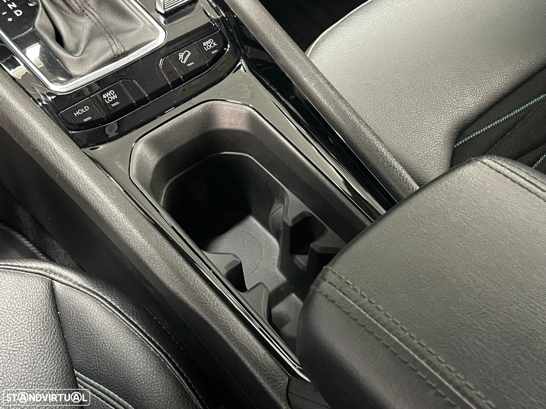 Jeep Compass - 28