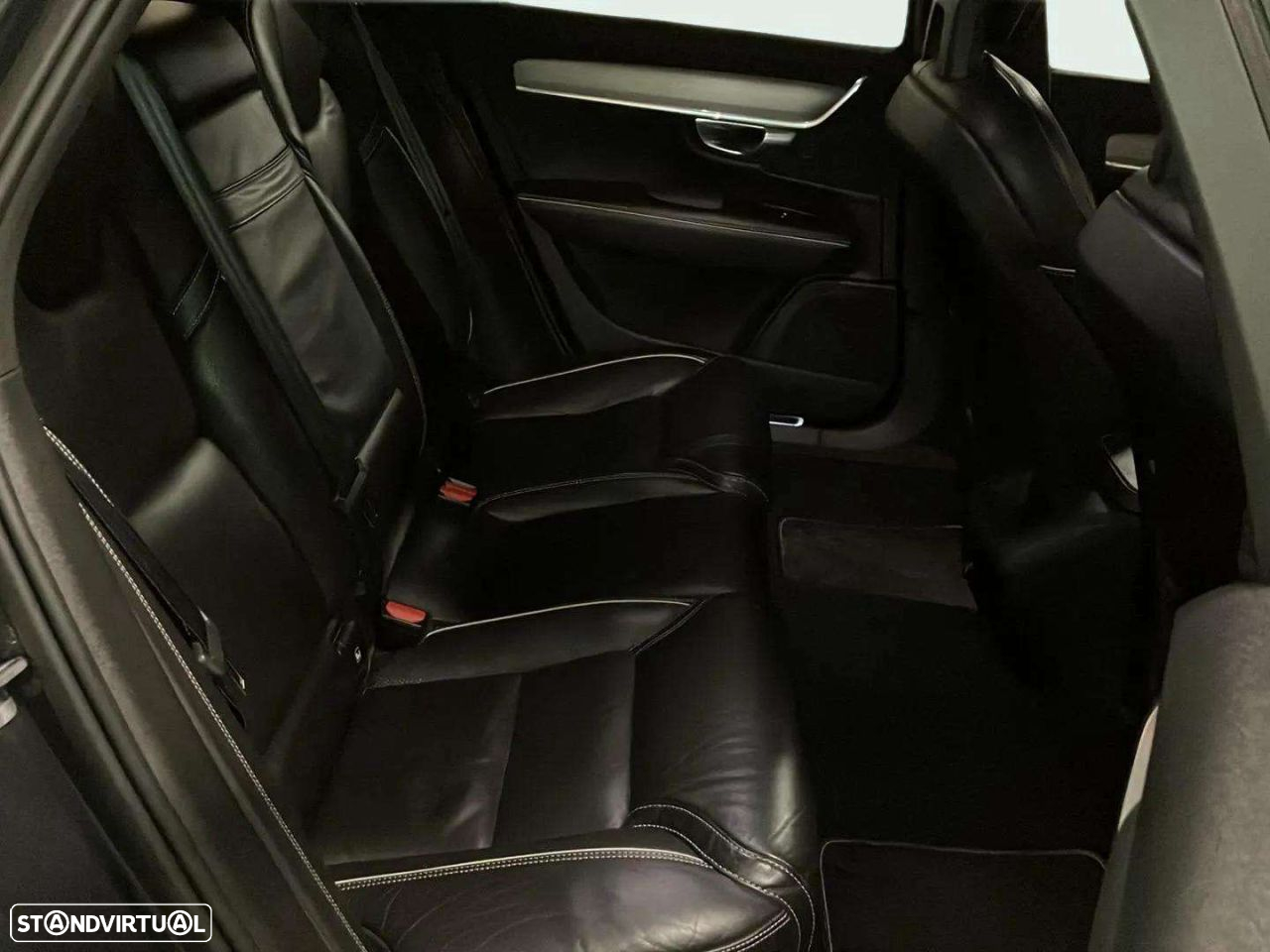 Volvo V90 2.0 D4 R-Design Geartronic - 15