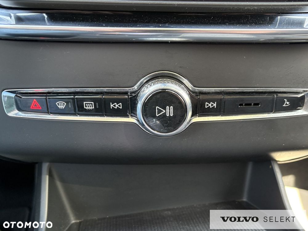 Volvo XC 90 - 21