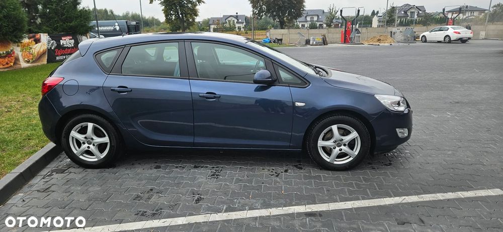 Opel Astra 1.7 CDTI - 6