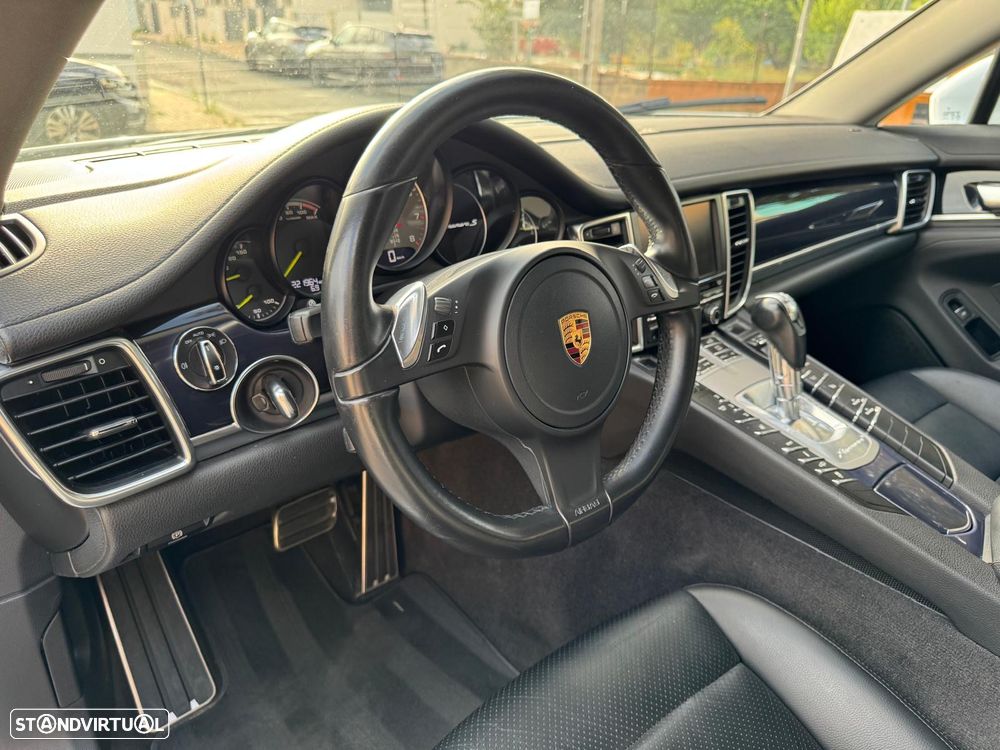 Porsche Panamera - 7