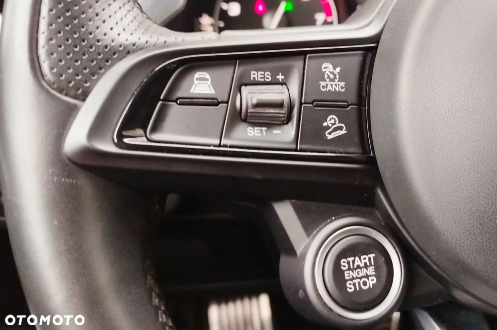 Alfa Romeo Stelvio 2.0 Turbo Veloce Q4 - 13