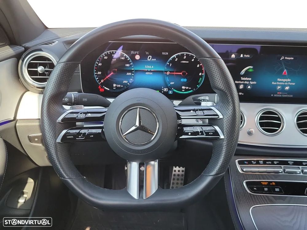 Mercedes-Benz E 300 de AMG Line - 13