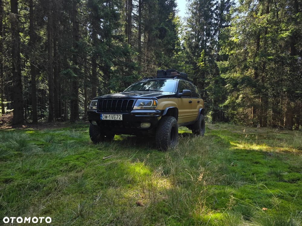 Jeep Grand Cherokee - 22