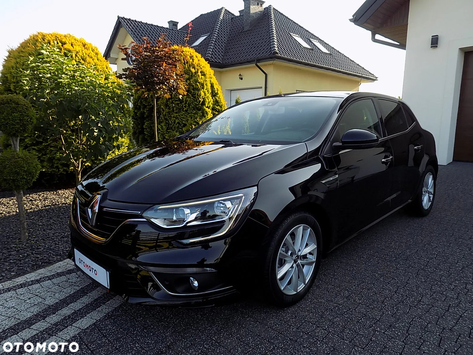 Renault Megane ENERGY TCe 100 LIMITED - 7