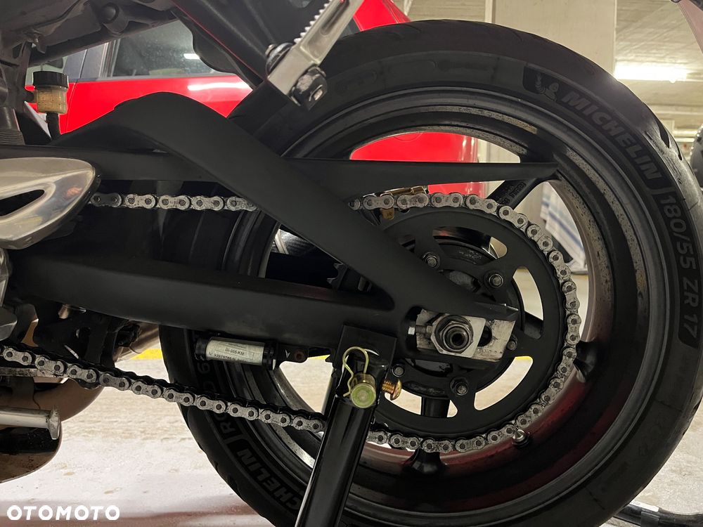 Triumph Street Triple - 5