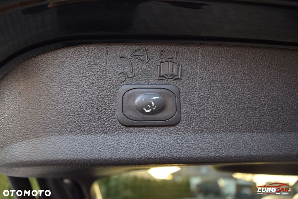 Ford Kuga 2.0 TDCi 2x4 Titanium - 27