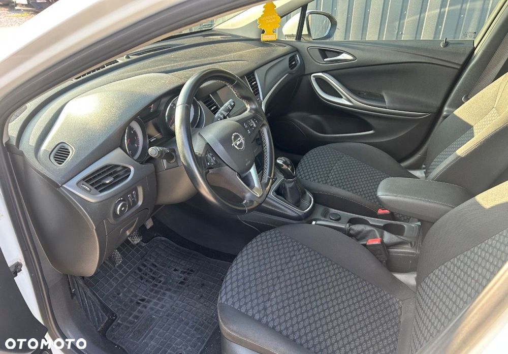 Opel Astra - 10