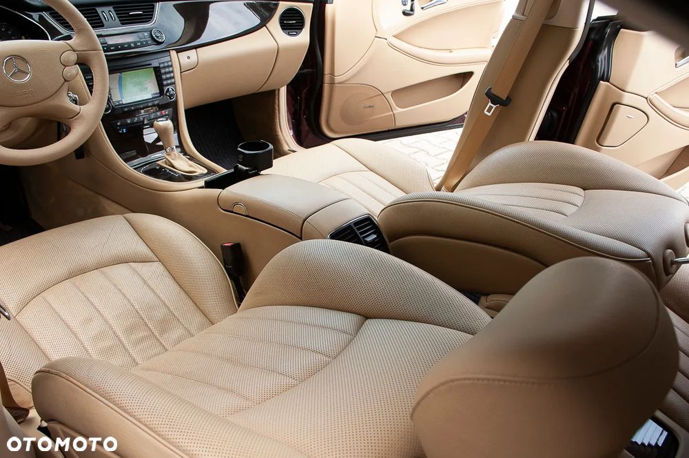 Mercedes-Benz CLS 350 - 10