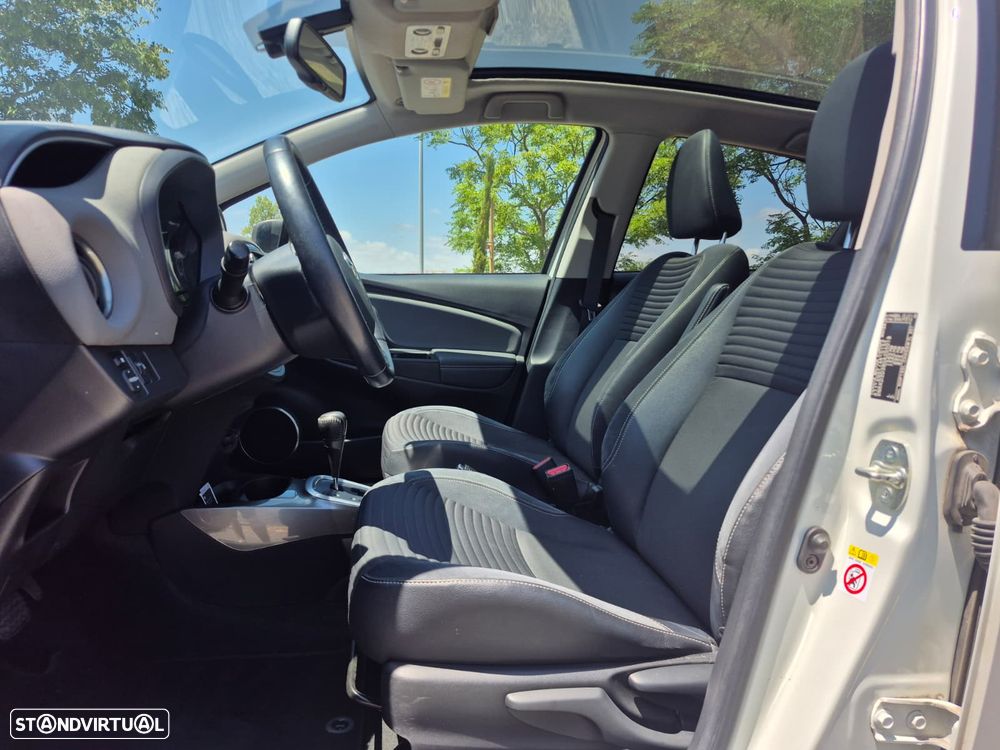 Toyota Yaris - 6