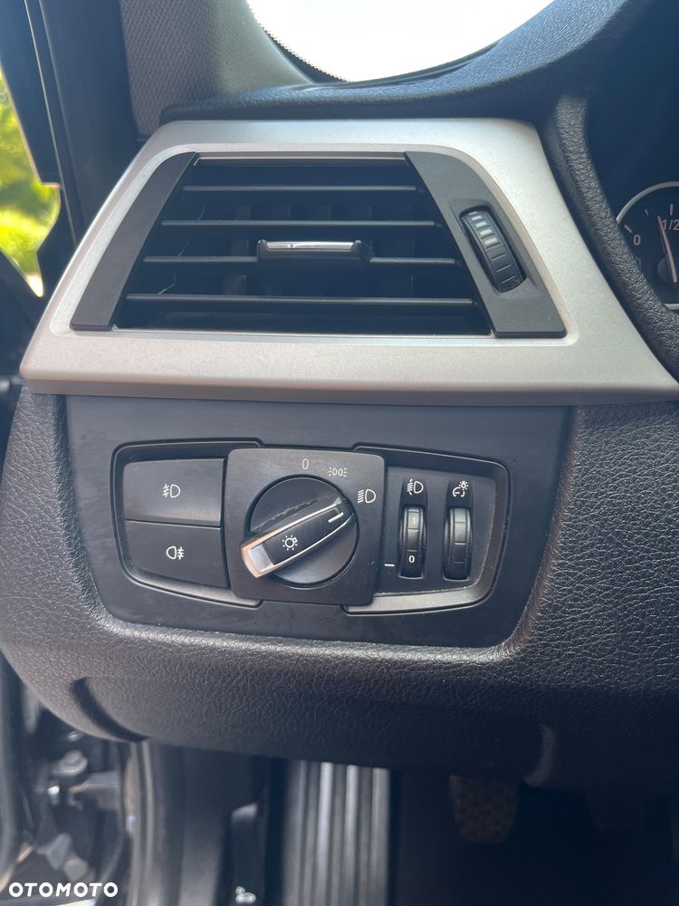 BMW Seria 3 316i - 25