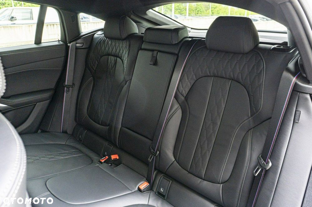 BMW X6 - 26