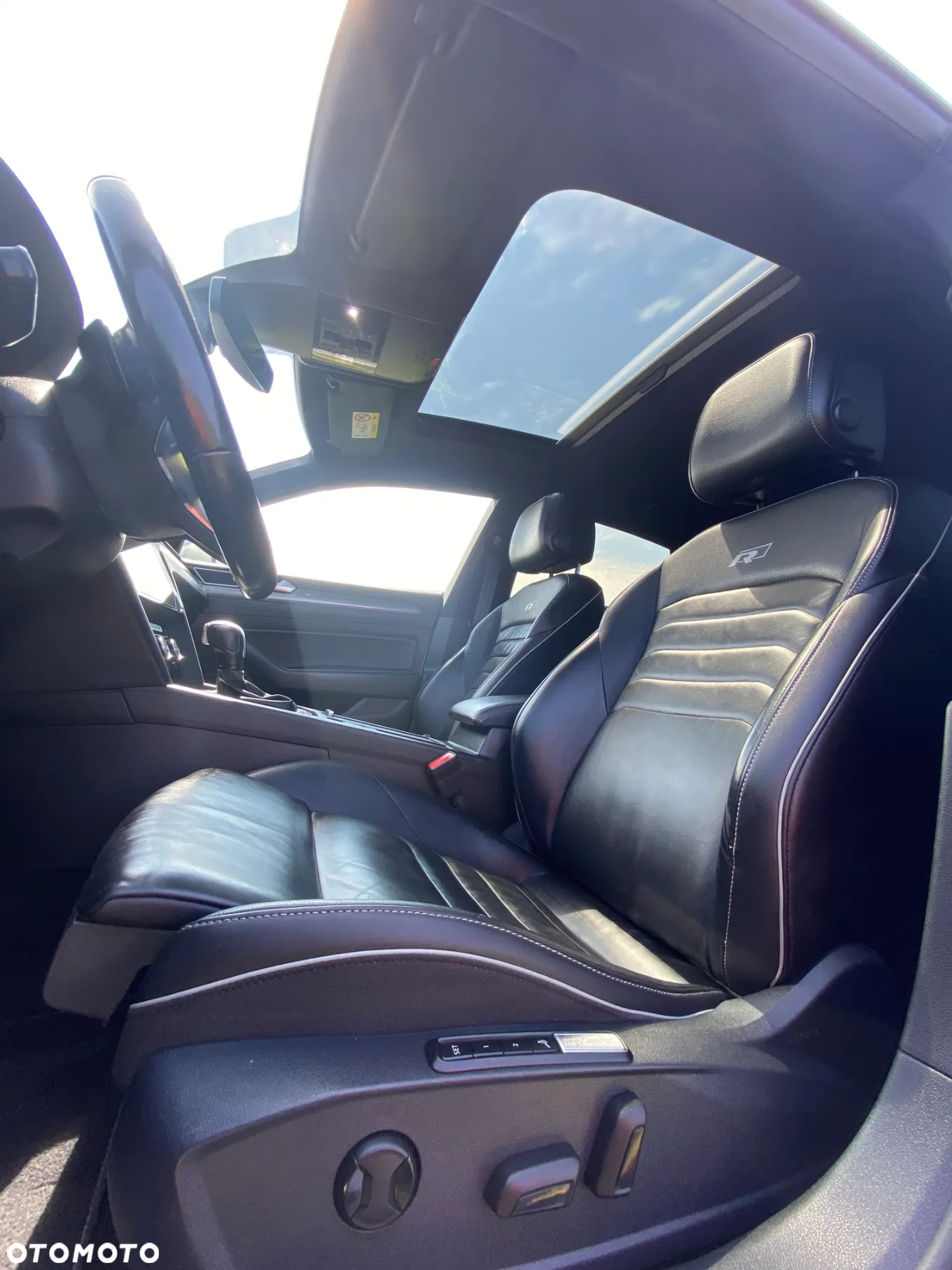 Volkswagen Arteon 2.0 TDI SCR R-Line DSG - 26