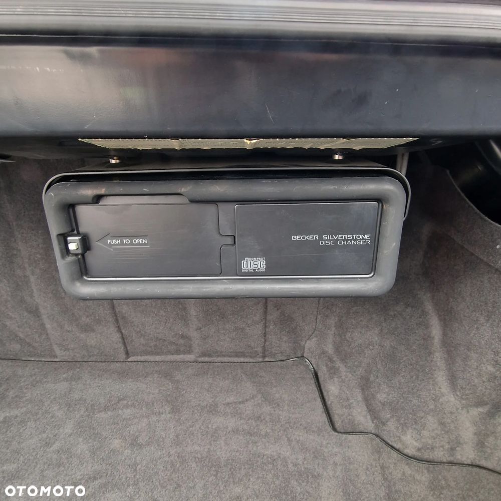 Mercedes-Benz W124 (1984-1993) - 18