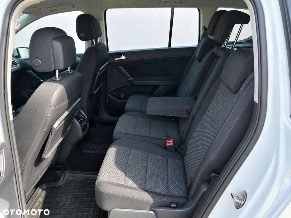 Volkswagen Touran 2.0 TDI SCR Comfortline - 6