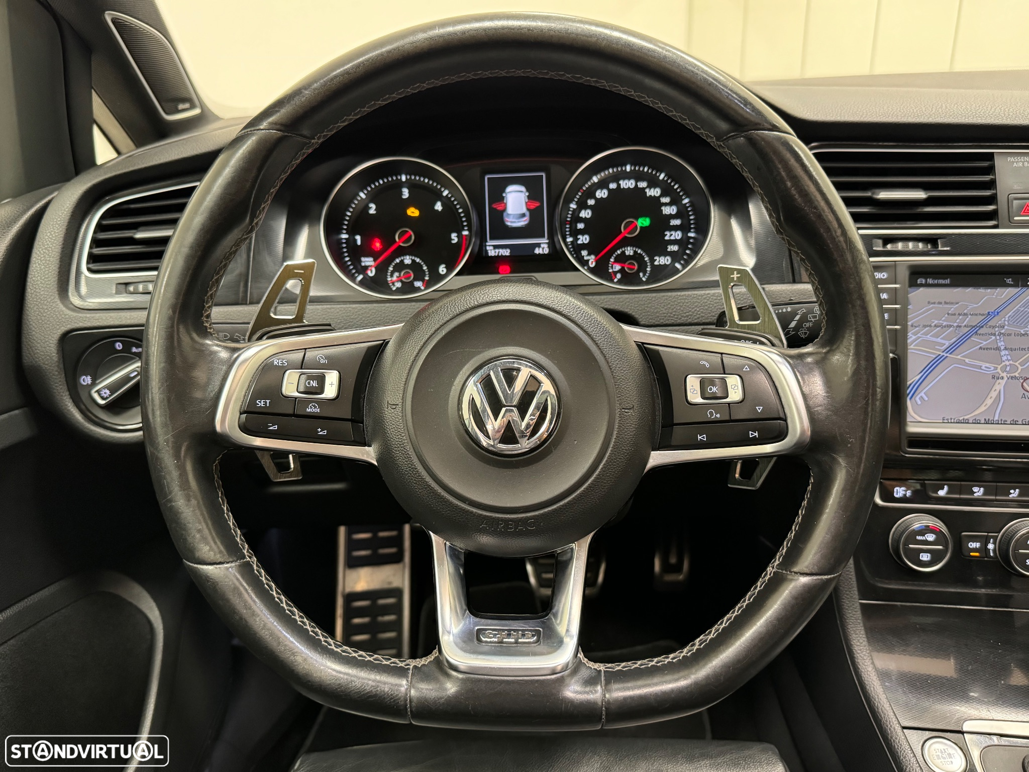 VW Golf 2.0 TDI GTD DSG - 29