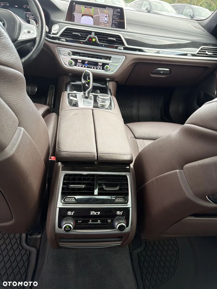 BMW Seria 7 740d xDrive mHEV sport - 15