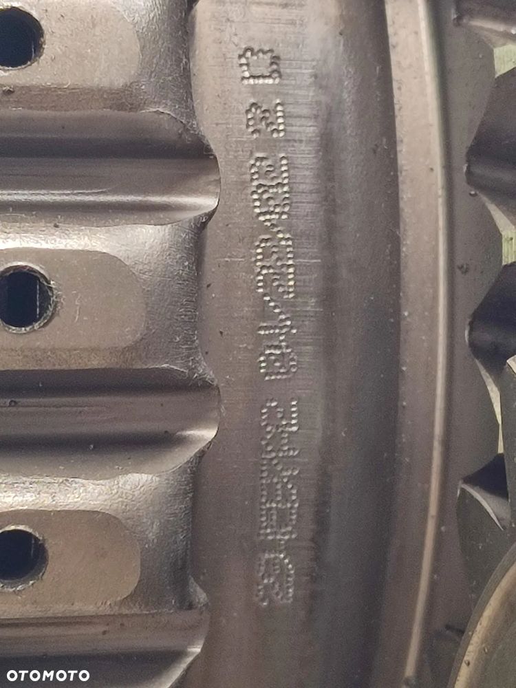 Kosz przedniego napędu 323228A1 McCORMICK MTX 150 - 10