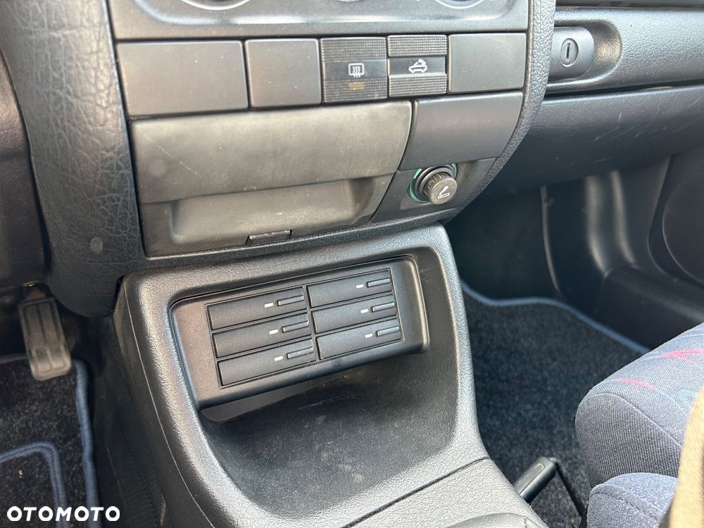 Volkswagen Golf Cabrio - 13