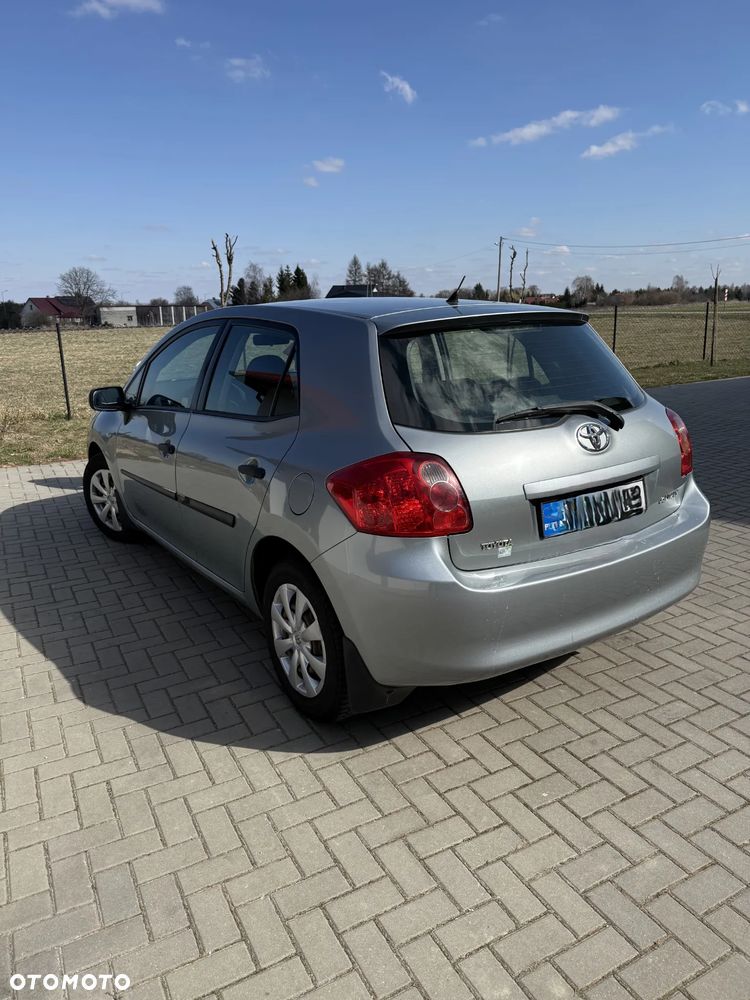 Toyota Auris - 4