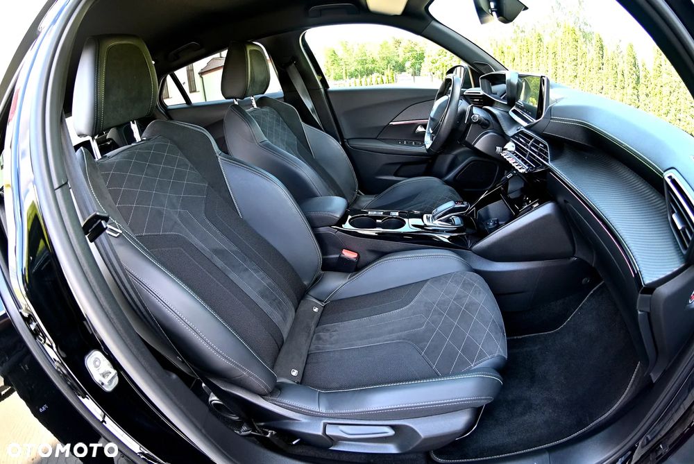 Peugeot 2008 1.2 PureTech GT S&S EAT8 - 14