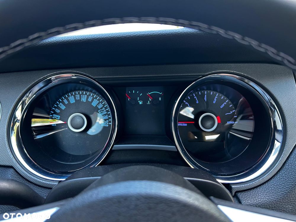 Ford Mustang 3.7 V6 - 24