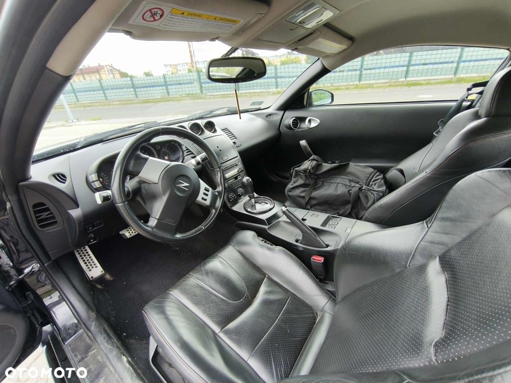 Nissan 350 Z - 8