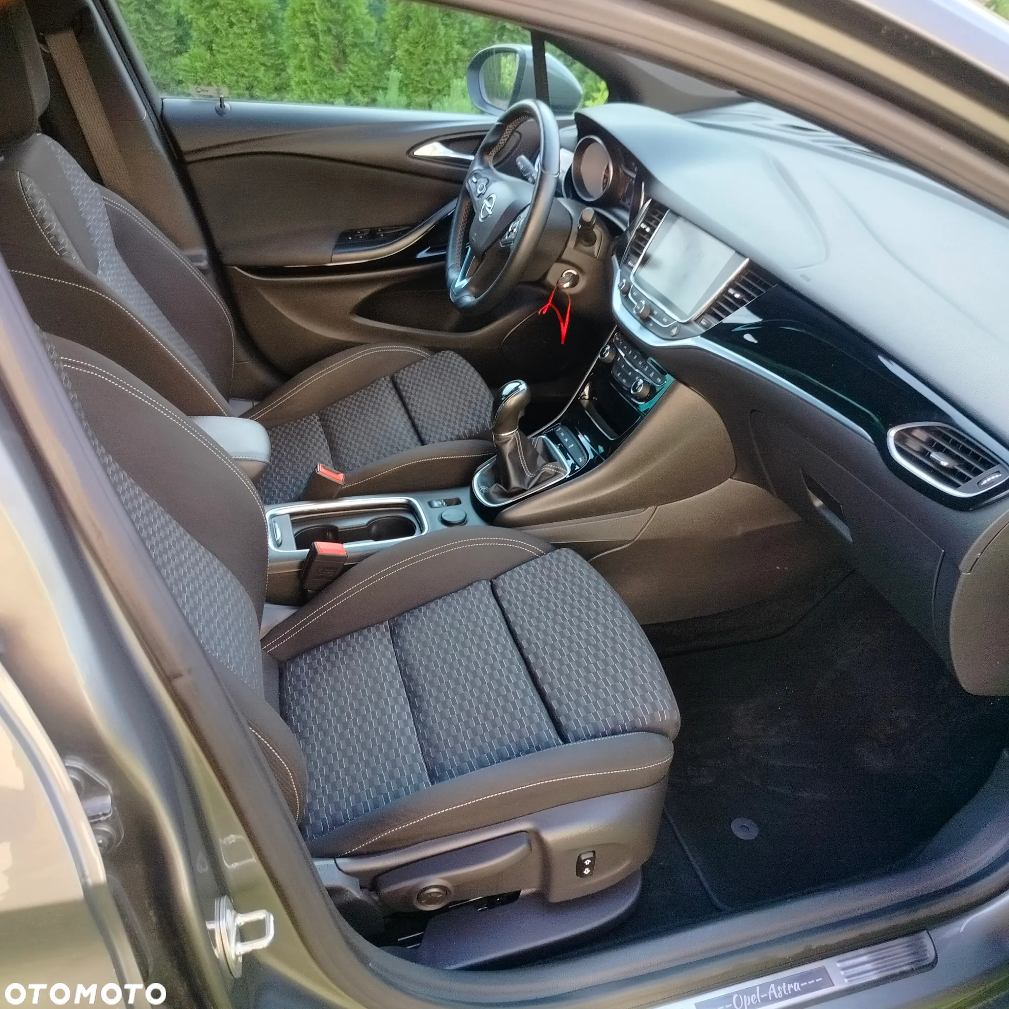 Opel Astra V 1.6 T Dynamic S&S - 12