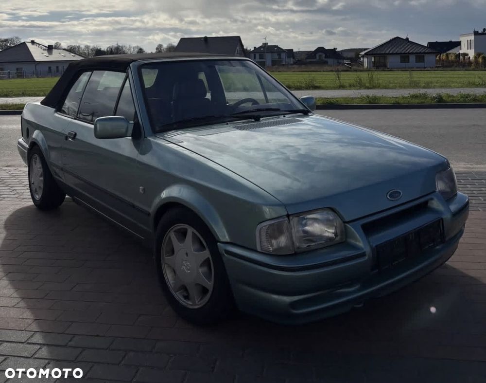 Ford Escort - 2