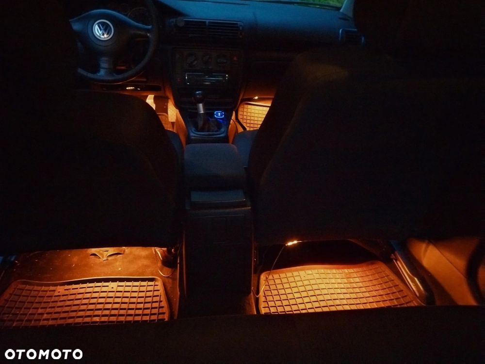 Volkswagen Passat 1.9 TDI Basis - 17