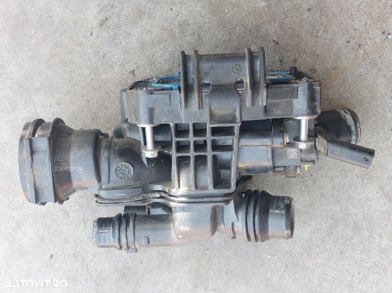 Carcasa termostat 1.5 yh01 Opel Vivaro C Citroen Jumpy 9812113780 2018 2019 2020 2021 2022 - 1