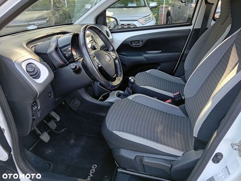 Toyota Aygo - 10