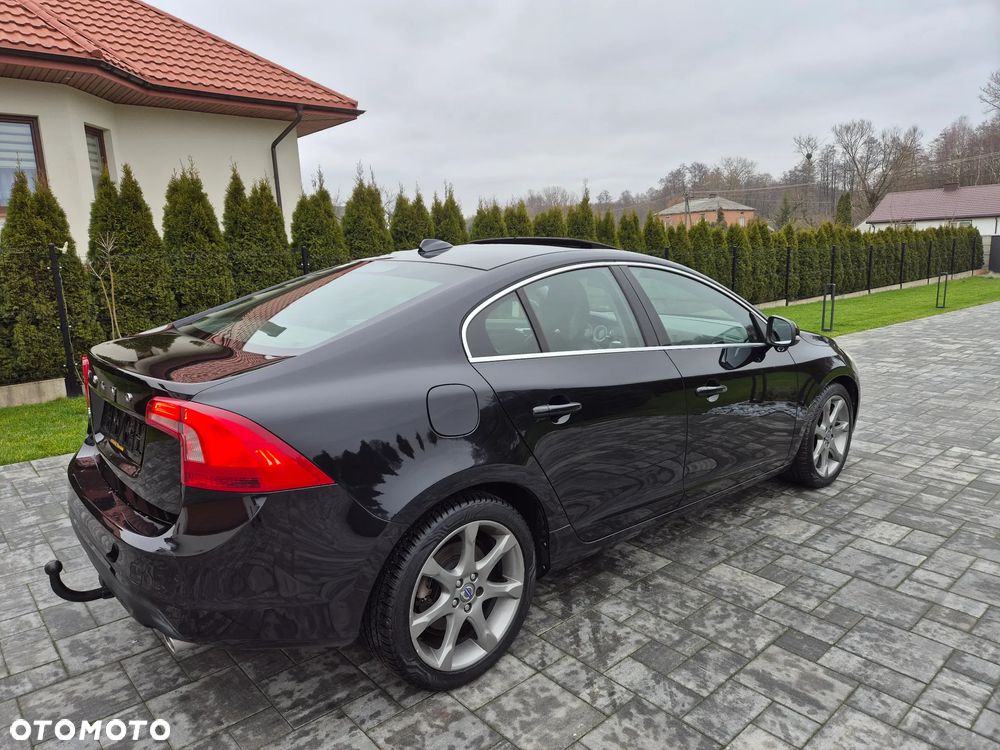 Volvo S60 D5 Summum - 13