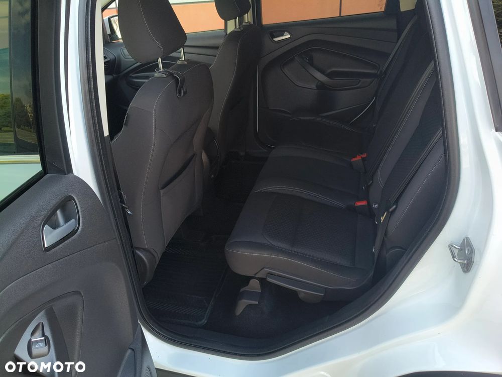 Ford Kuga 1.5 EcoBoost 2x4 Trend - 20